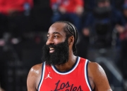 哈登惊艳全场，篮网助攻爆棚，险胜逆转取胜！的简单介绍