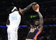  夏季联赛战况：北京首钢防线稳固，纽约尼克斯进攻受阻，浓眉成最佳